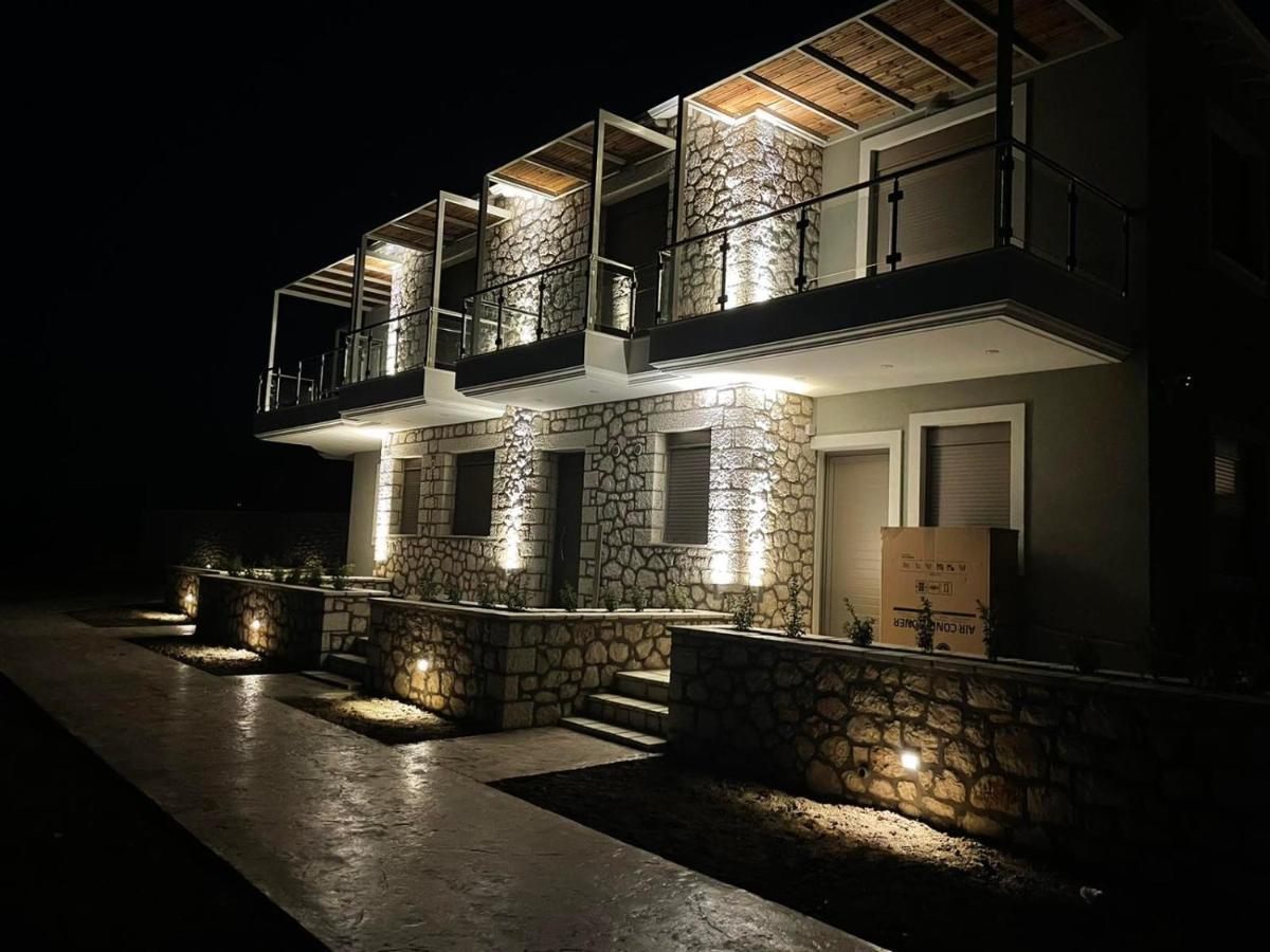 Melikiron Luxury Apartments Áyios Nikítas Buitenkant foto